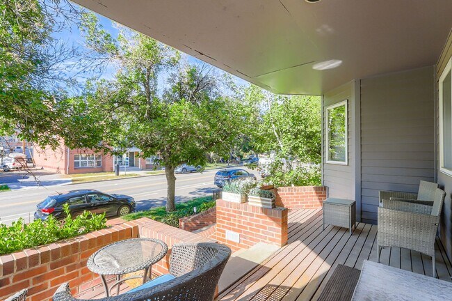 Building Photo - AMAZING LOCATION 2 Bed 2 Bath Condo In The Heart of Downtown Boulder