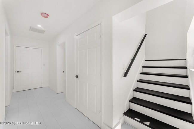 Building Photo - 9085 S Hwy A1A