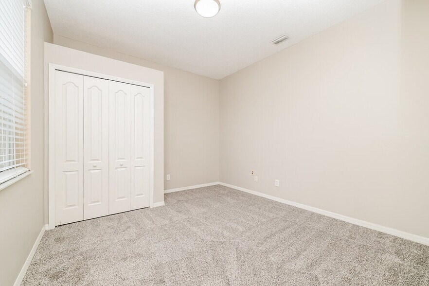 Building Photo - 1231 Loretto Cir