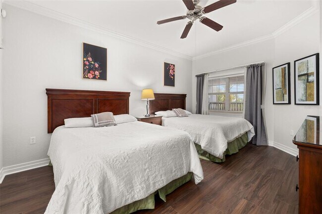 Building Photo - 1100 Sunset View Cir