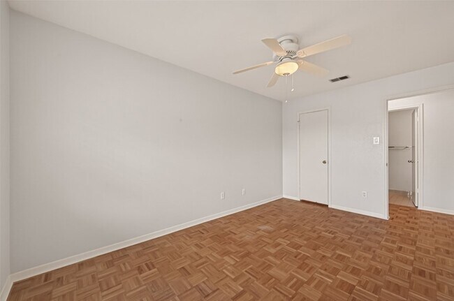 Building Photo - 6404 Burgoyne Dr.