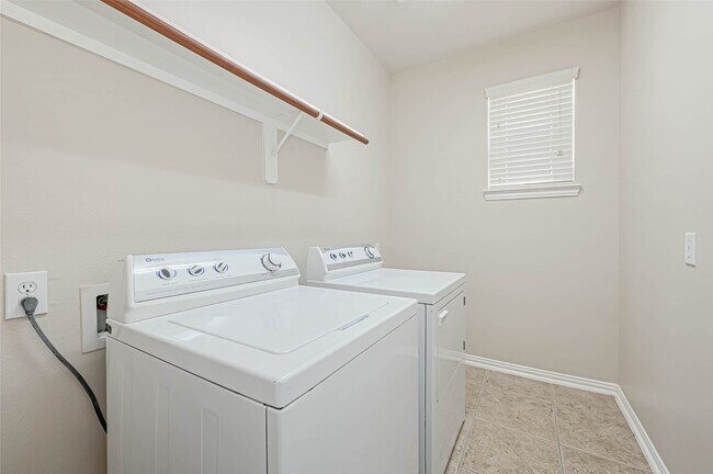 Building Photo - 4603 Camden Brook Ln
