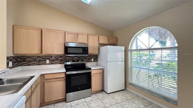 Building Photo - 1547 Oak Hill Trail