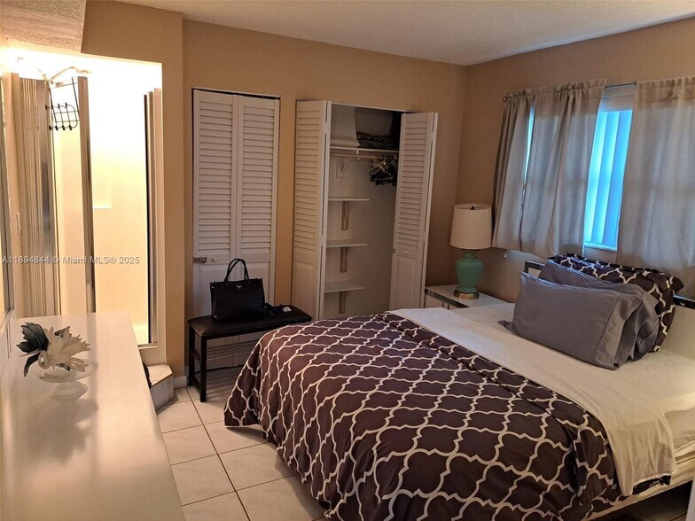 Building Photo - 201 178th Dr