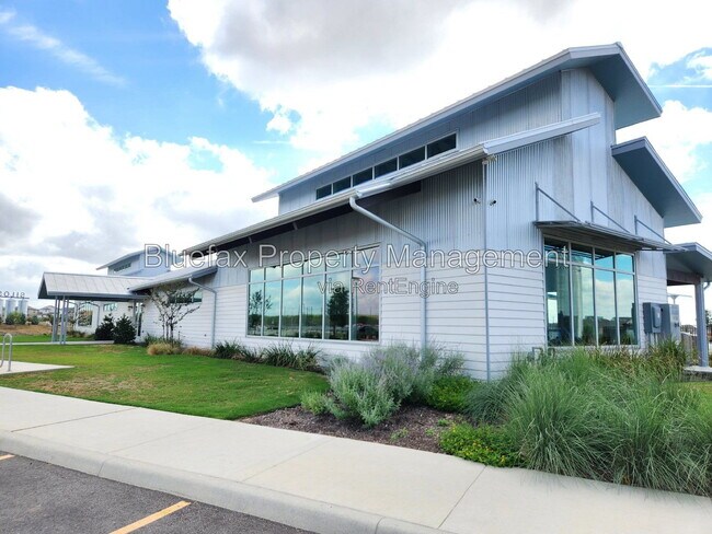 Building Photo - 13907 Sickle Rdg