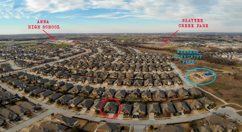 Building Photo - 728 Chatsworth Dr