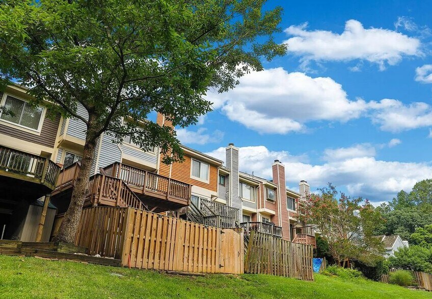 Building Photo - 3085 Bridgeton Ct