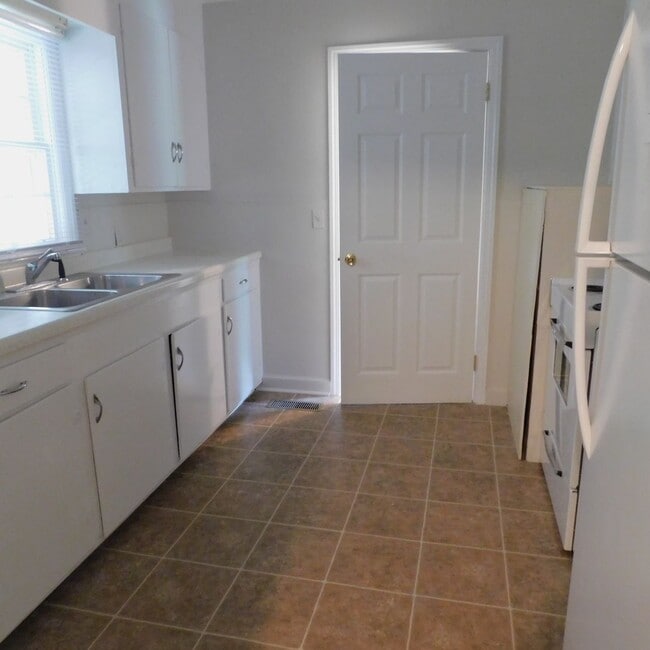 Building Photo - Martin Street, Enterprise, AL