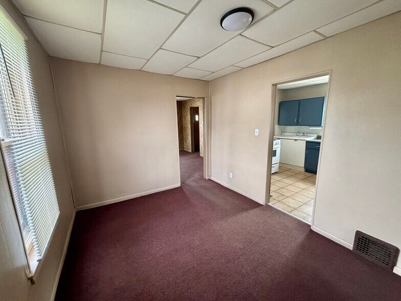 Building Photo - 158 16th St NW