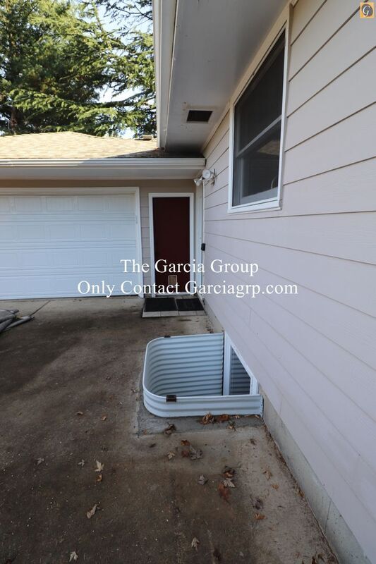 Building Photo - 1010 NE 153rd Ave