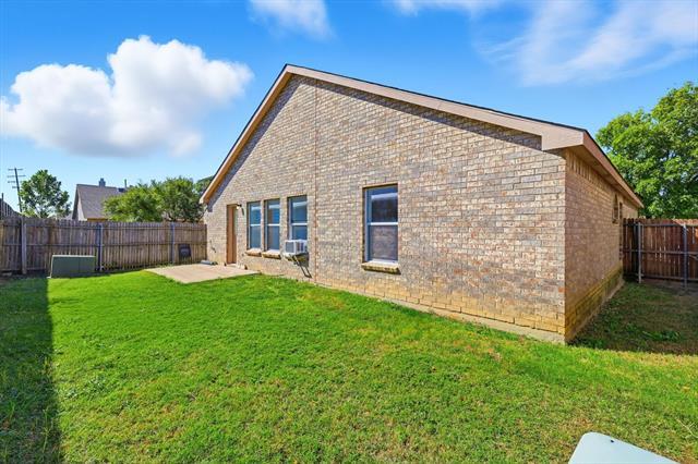 Building Photo - 10228 Sourwood Dr