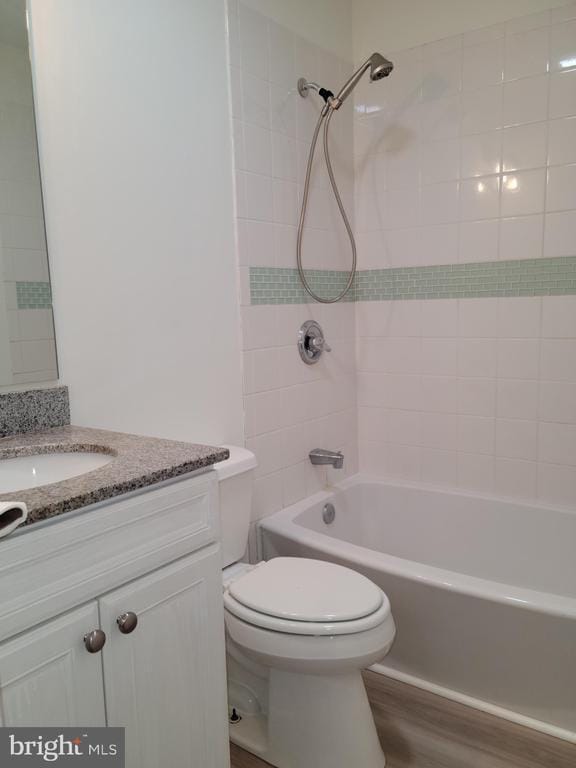 Building Photo - 284 Oakwood Village Ct