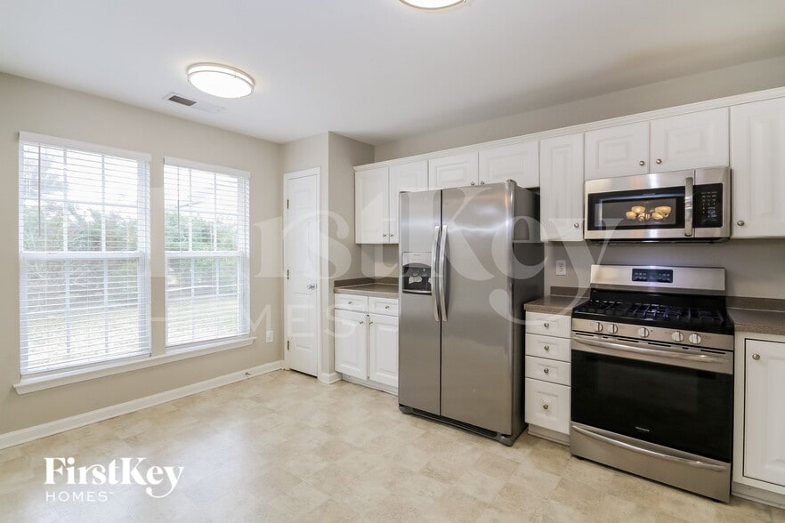 Building Photo - 11508 Planters Estates Dr