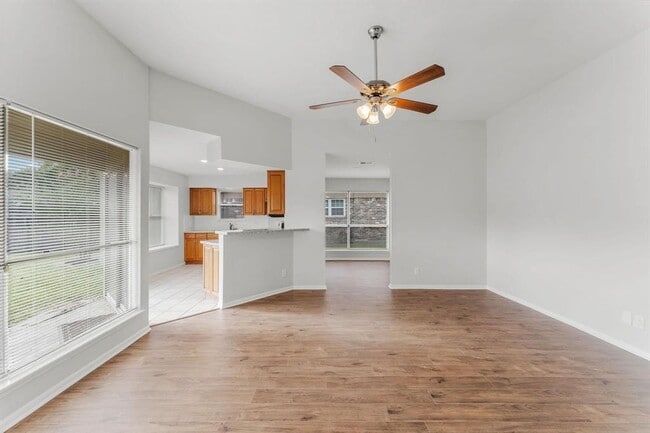 Building Photo - 16970 Mockingbird Ct