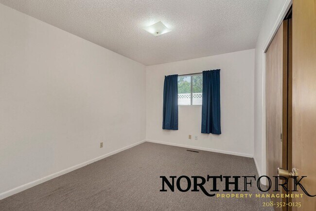 Building Photo - 615 Dearborn St