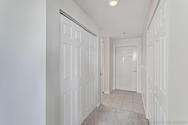 Building Photo - 616 Clearwater Park Rd