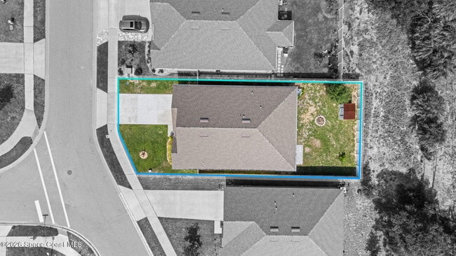 Building Photo - 548 Coyote Dr