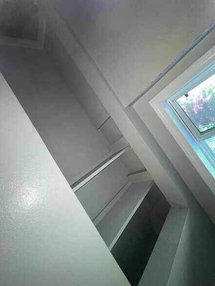 Building Photo - 5120 S Roxbury St