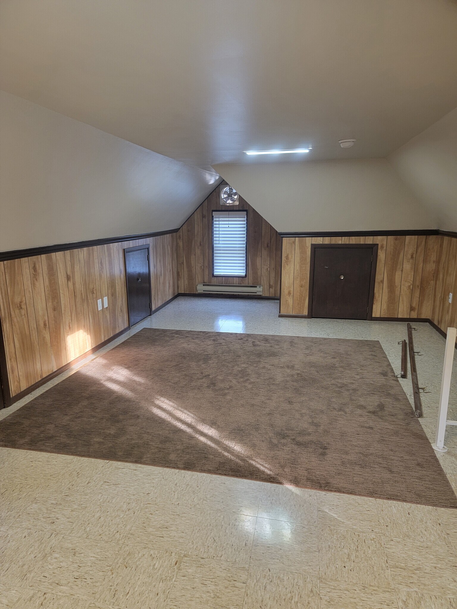 Building Photo - 102 3rd Ave