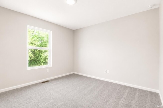 Building Photo - 3559 Canal Square Dr