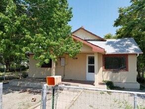 Building Photo - 3 bedroom 1 bath with large garage and shop