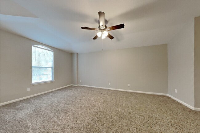 Building Photo - 21405 Surrey Glen Ct