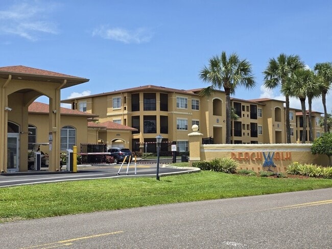 Building Photo - 1 Bed 1 Bath Condo For Rent in Tampa $1499
