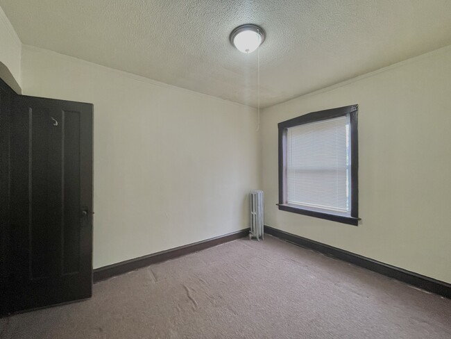 Building Photo - 7800 S Throop St