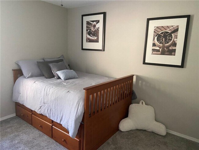 Building Photo - 15 Rillington Dr