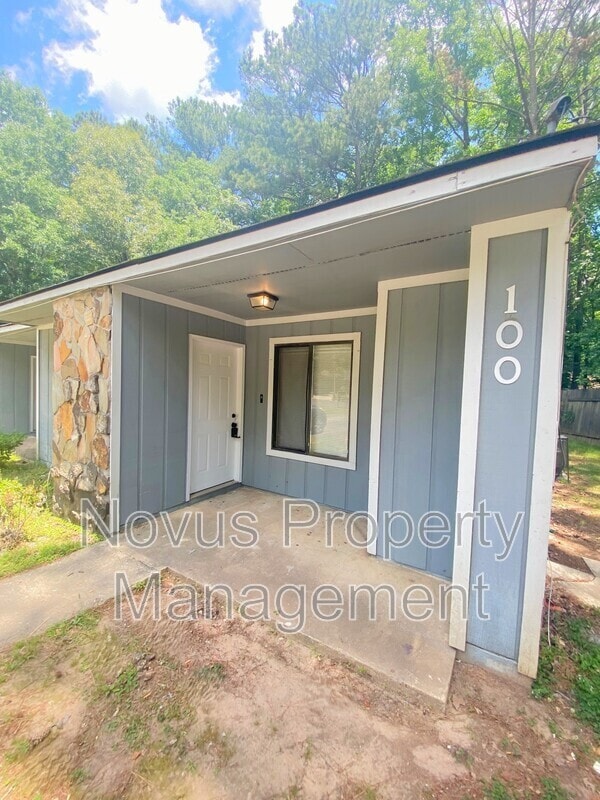 Building Photo - 100 Spring Ct