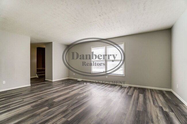 Building Photo - 1103 Searles Rd