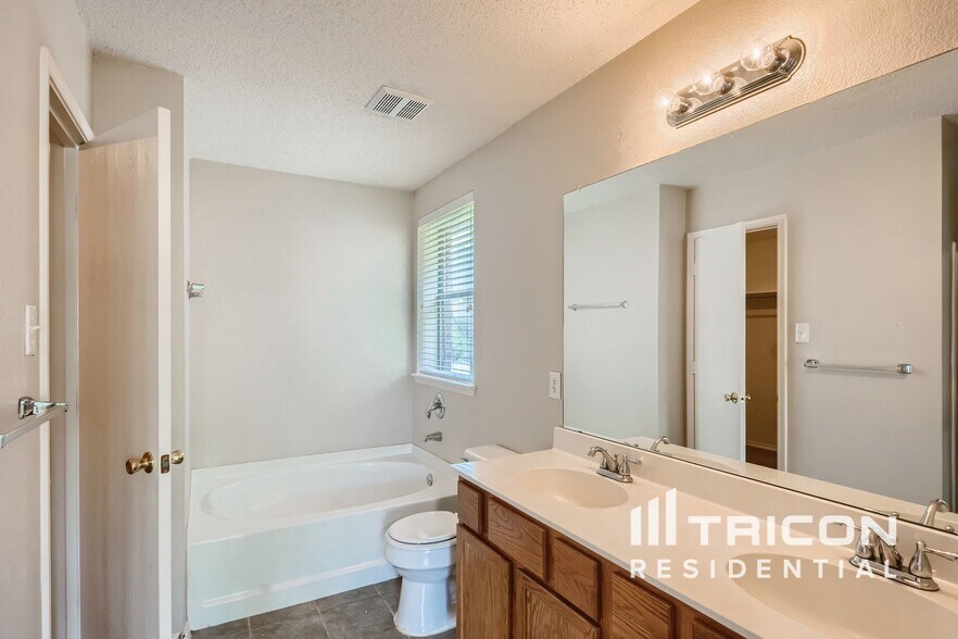 Building Photo - 510 Appaloosa Dr