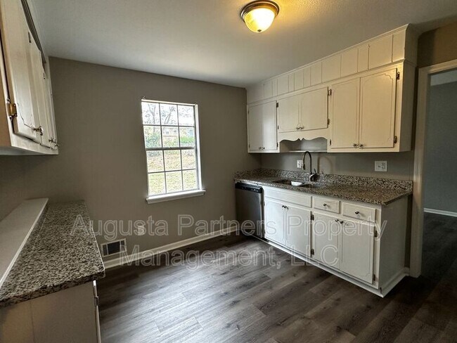 Building Photo - 4565 Rockdale Ct