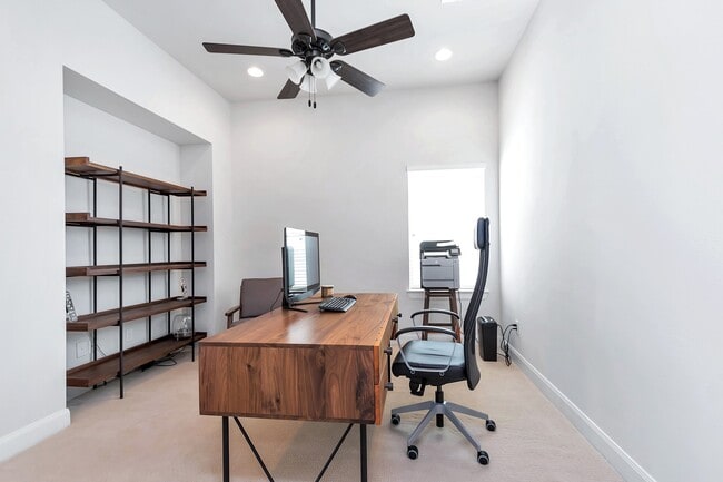 Building Photo - 1221 Bonner St