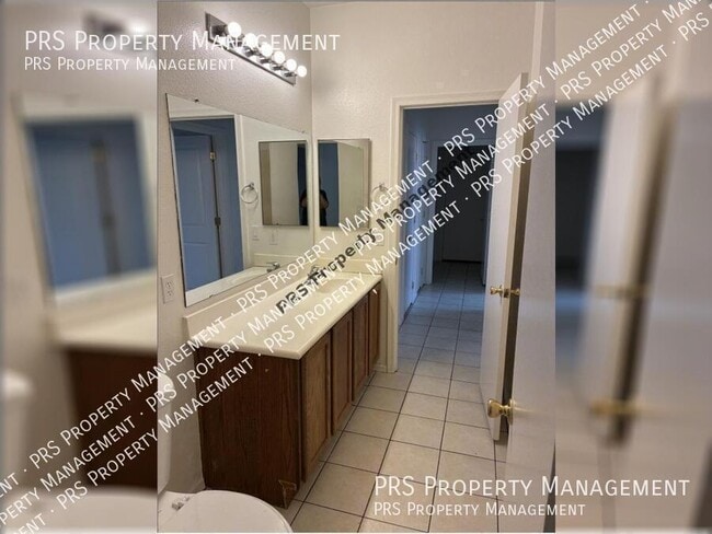 Building Photo - 46110 W Sheridan Rd