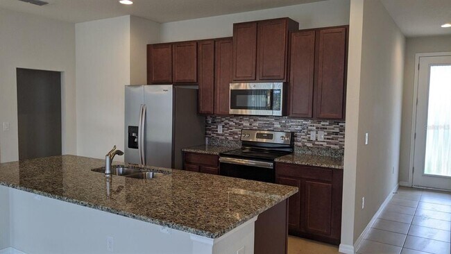 Building Photo - 17365 Bracken Fern Ln