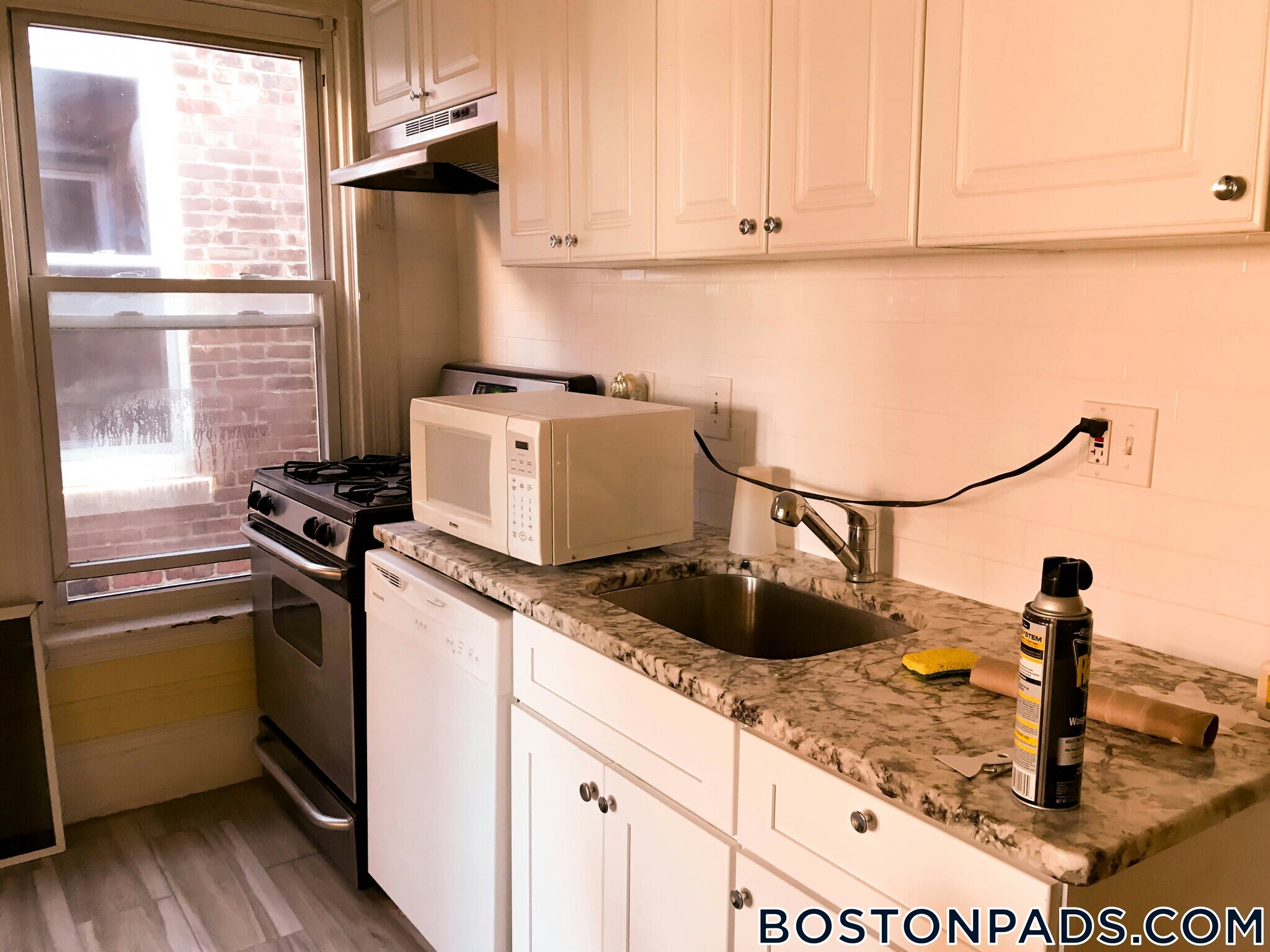 Building Photo - 832 Huntington Ave