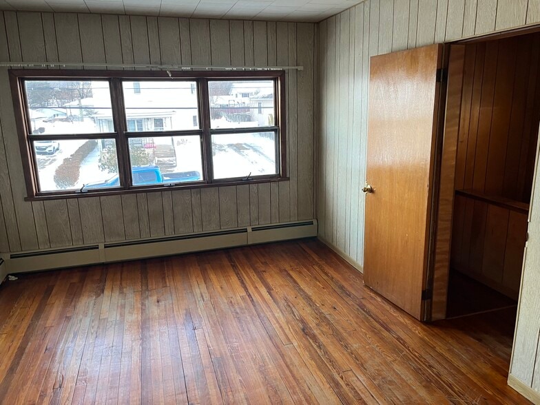 Building Photo - 3316 Greenwood Ave