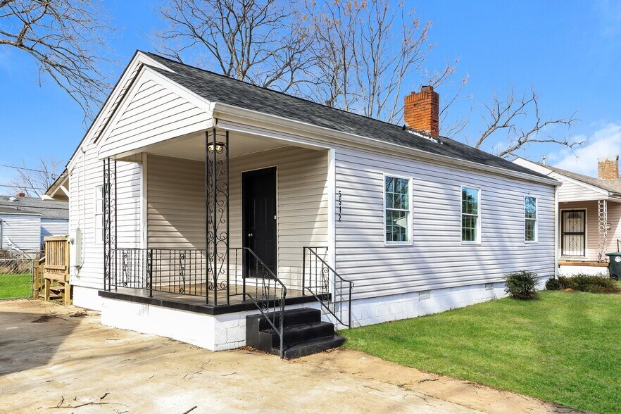 Building Photo - 5512 Ave P