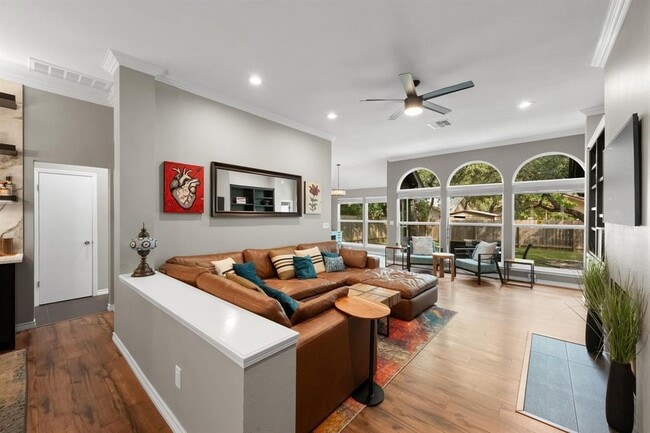 Building Photo - 8716 Bobcat Dr