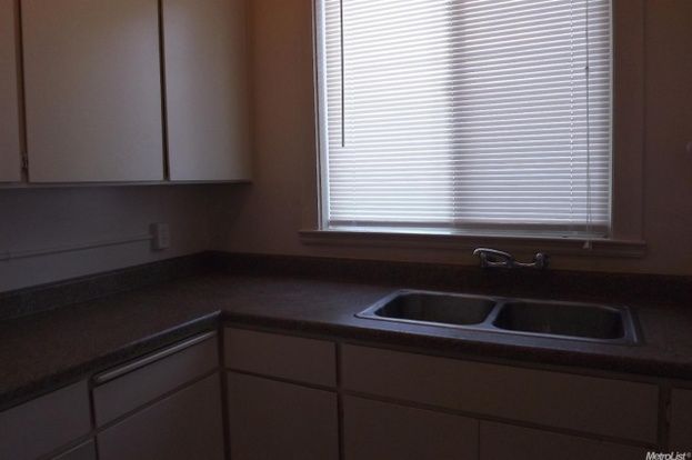 Building Photo - 418 N California St