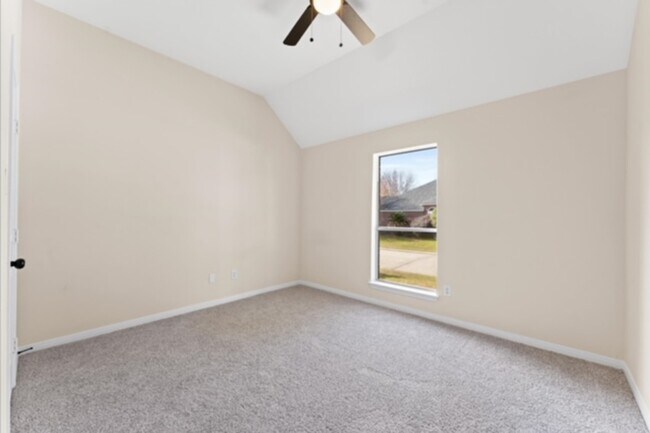Building Photo - 7103 Hot Creek Trc