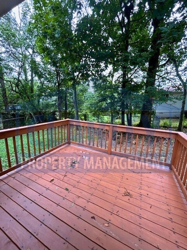 Building Photo - Newly renovated 3 bedroom, 2 bath ranch home!