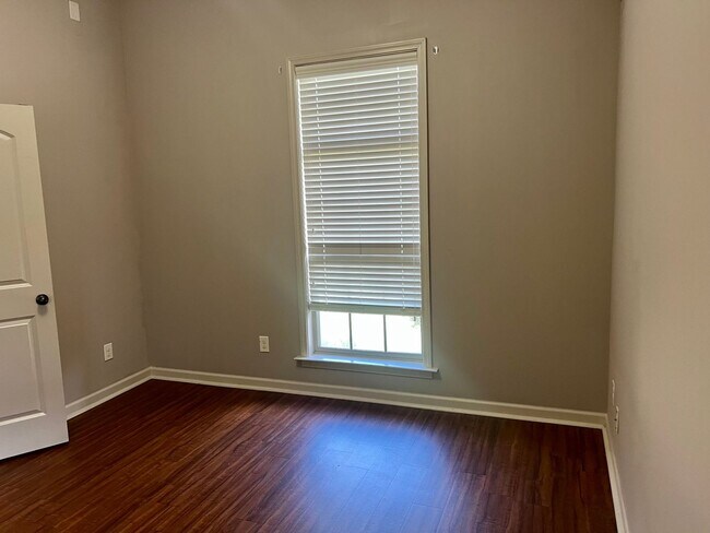 Building Photo - 10537 Duncannon Trail