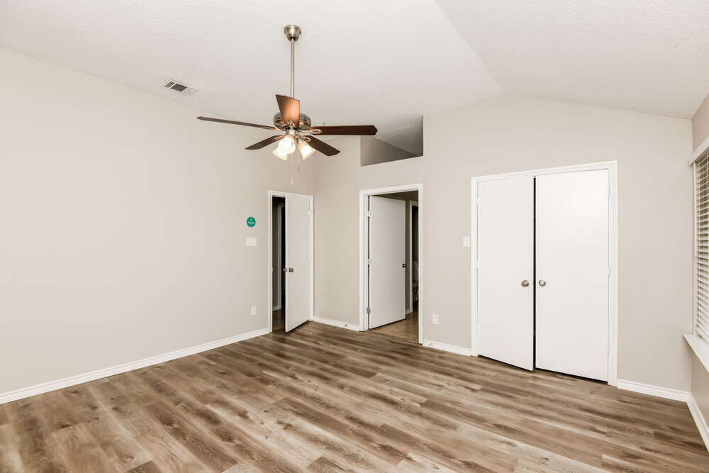 Building Photo - 2119 Belmont Park Dr