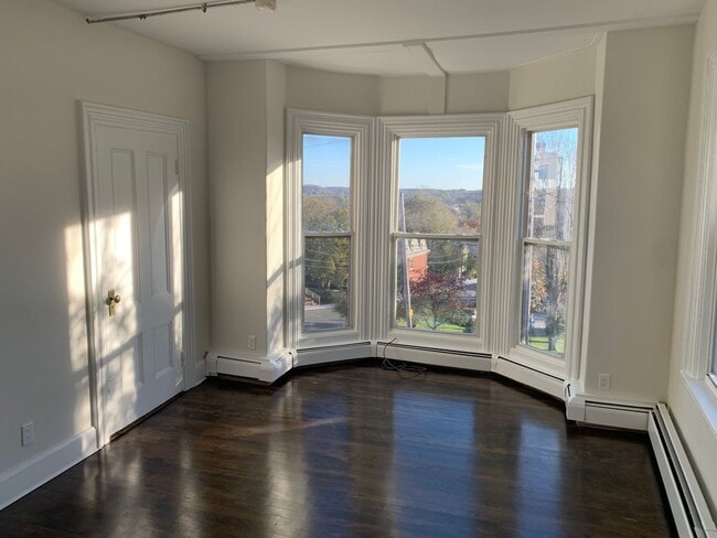 Building Photo - 38 Summer St