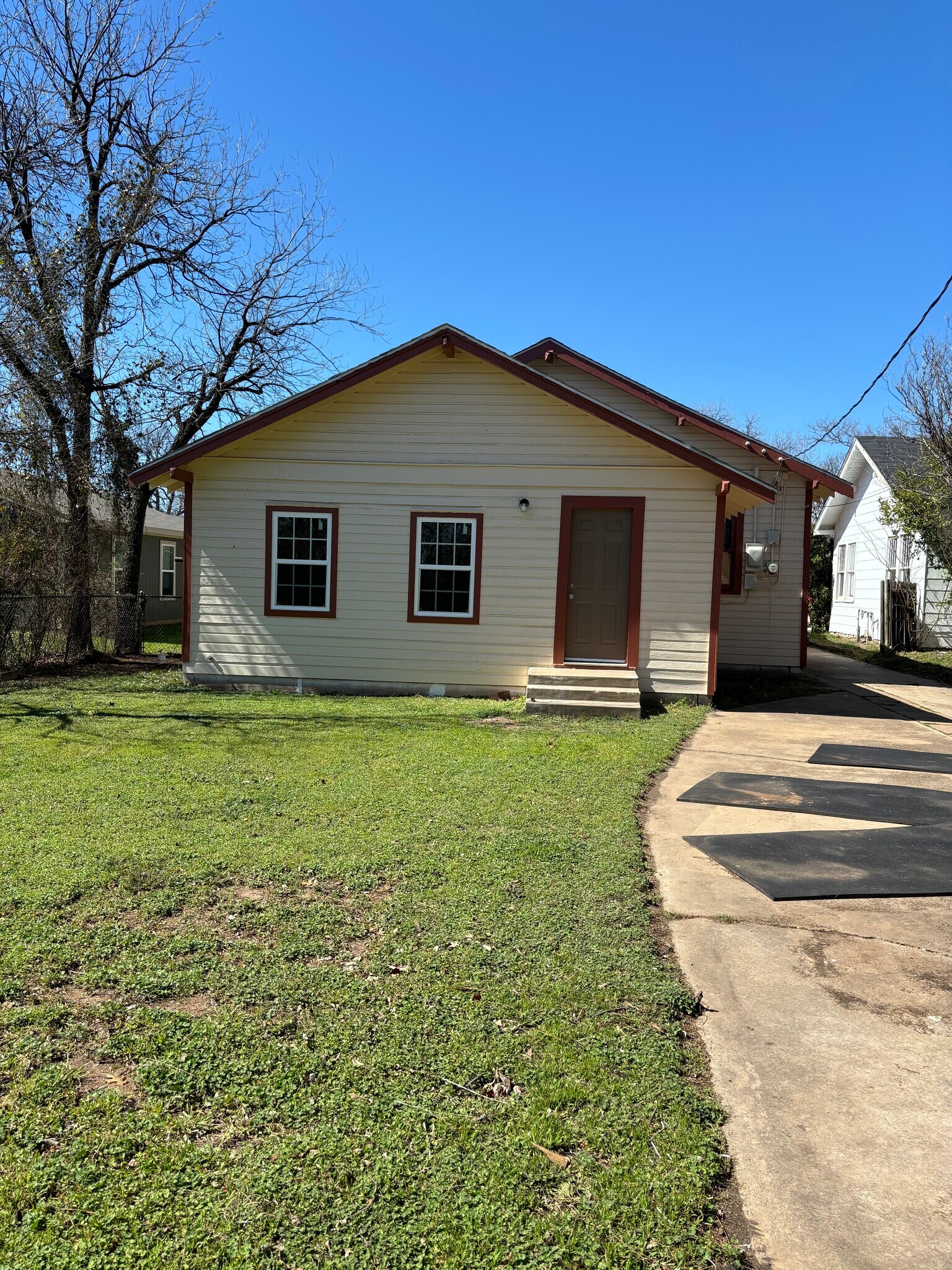 Building Photo - 1303 Taylor St