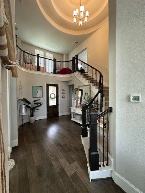 Building Photo - 402 San Donato Dr