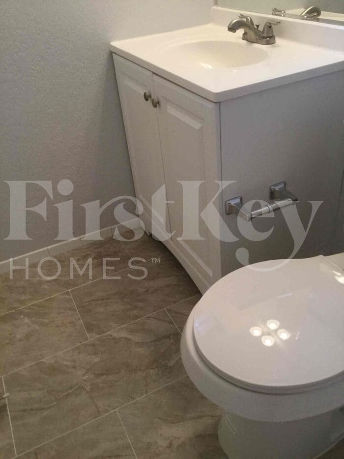 Building Photo - 1571 NW 7th Ave