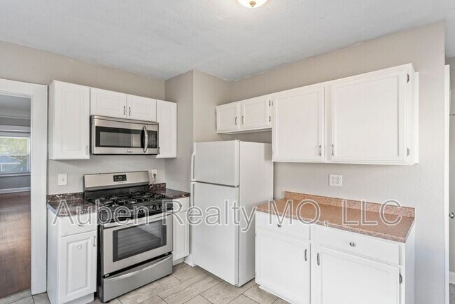 Building Photo - 5342 Park Ave